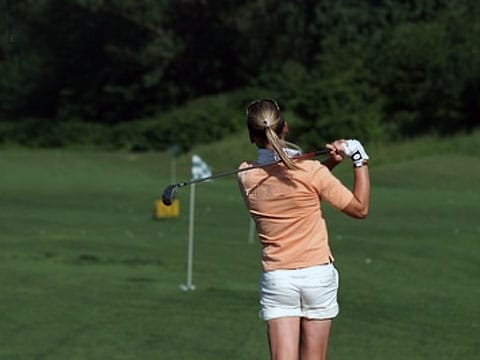 Zajímavé, že mezi organizacemi, které podporují nový výzkum, je i golfová asociace.