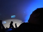 Jiná teorie ale tvrdí, že organiku na Zeměkouli mohly zanést komety nebo asteroidy Jiná teorie ale tvrdí, že organiku na Zeměkouli mohly zanést komety nebo asteroidy